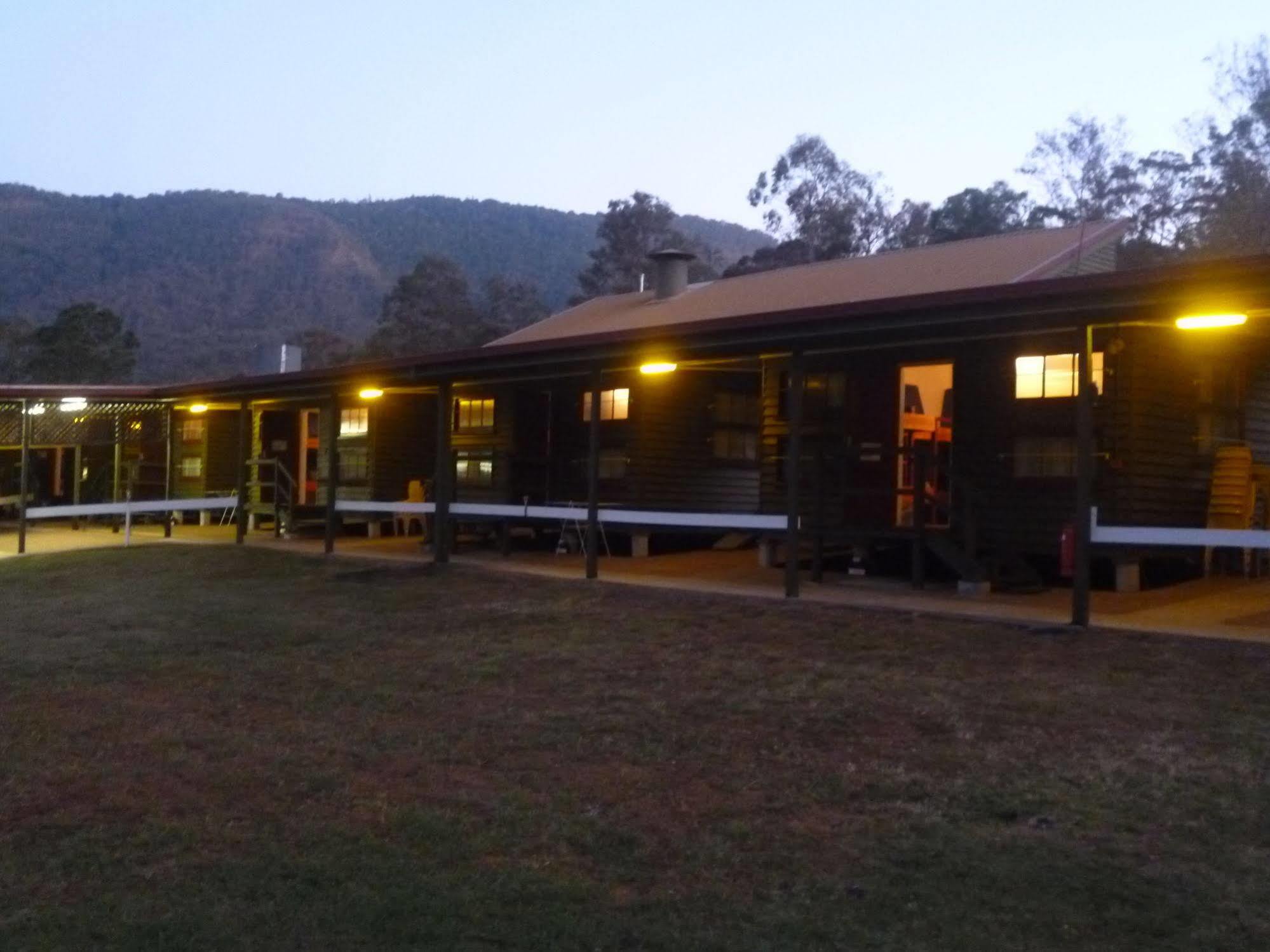 Christmas Creek Cafe & Cabins Lamington Kültér fotó